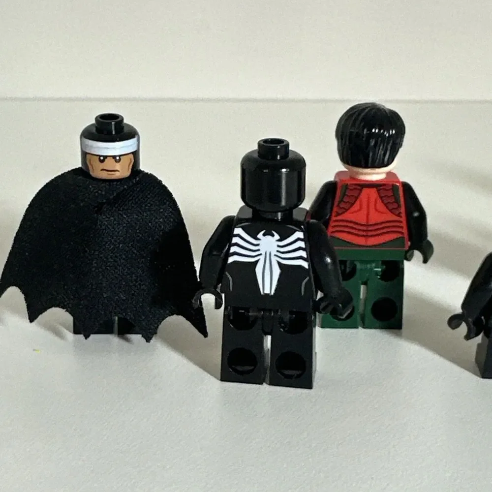 LEGO Superhero Lot of 9 Minifigures Marvel & DC Venom Batman Robin Superman
